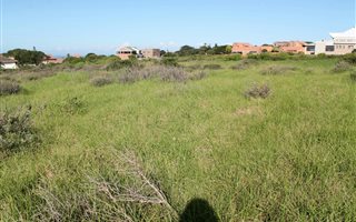 808 m² Land available in Forest Downs
