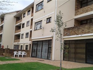 2 Bed Apartment in Mostertsdrift