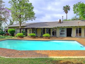 3 Bed House in Weltevreden Park