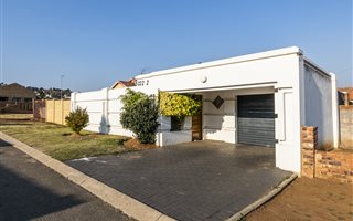 3 Bedroom House in Naturena