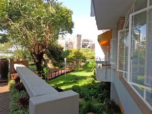 2 Bed Apartment in Groenkloof