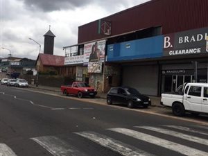2500 m² Office Space in Primrose
