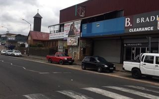 2500 m² Office Space in Primrose