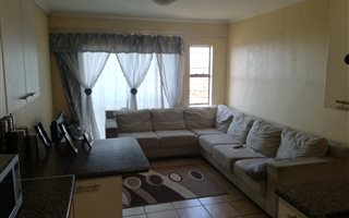 2 Bedroom Apartment in Weltevreden Park