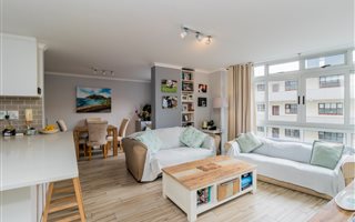 2 Bedroom Apartment in Sea Point