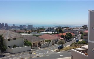 3 Bedroom Apartment in Vredehoek