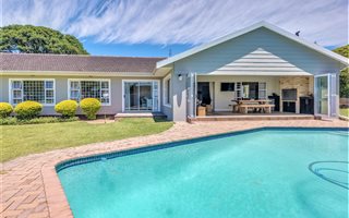 5 Bedroom House in Miramar