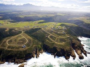 2564 m² Land available in Breakwater Bay Eco Estate