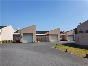 2 Bed House in Sonnekuil