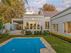 3 Bed House in Cedar Lakes