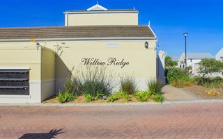 3 Bedroom Duplex in Royal Ascot