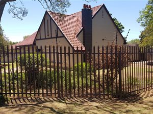 4 Bed House in Benoni CBD