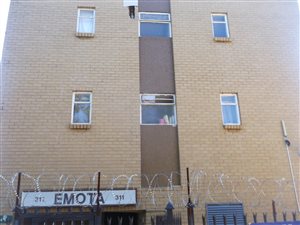 2 Bed Apartment in Pretoria West