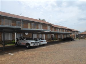 2 Bed Flat in Rensburg