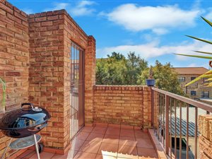 2 Bed Apartment in Wilgeheuwel