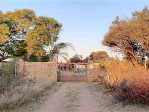10 ha Farm in Rooiwal