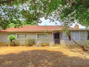 3 Bed House in Franklin Roosevelt Park
