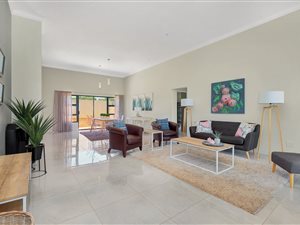 3 Bed House in Louwlardia