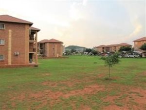 2 Bed Flat in Glen Lauriston