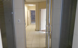 162 m² Office Space in Bendor