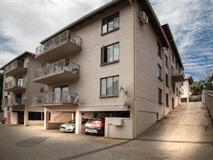 2 Bed Apartment in Westdene