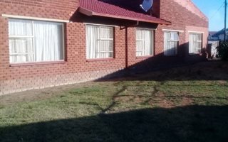 4 Bedroom House in Osizweni