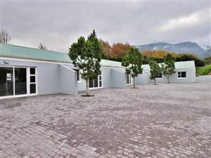 2 Bed Apartment in Franschhoek