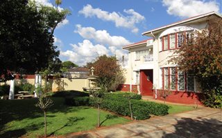 16 Bedroom House in Colbyn