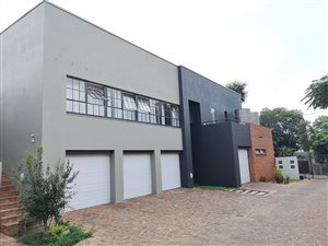 3 Bedroom Cluster in Menlo Park