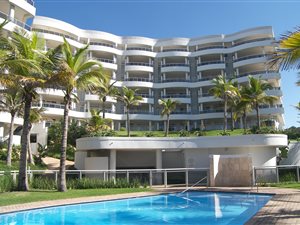 3 Bed Apartment in Compensation Beach
