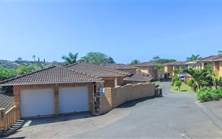 3 Bedroom Apartment in Amanzimtoti