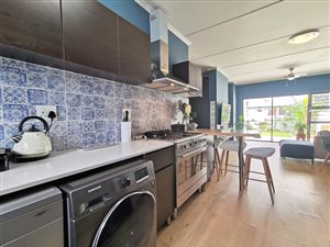 3 Bed Flat in Greenstone Ridge