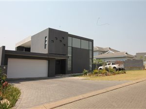 4 Bedroom House in Cedar Creek