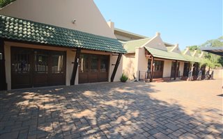 28 m² Office Space in Clubview