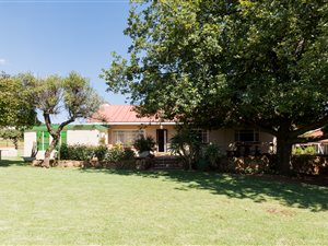 16 ha Farm in Bronkhorstfontein AH