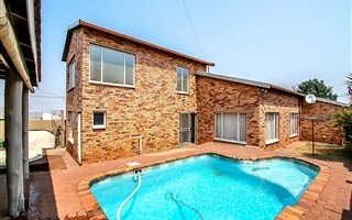 4 Bedroom House in Delarey
