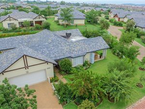 3 Bedroom House in Waterfall Estate
