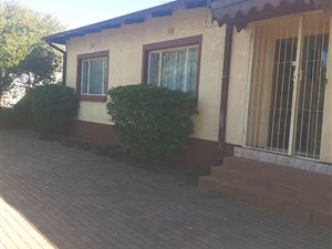 3 Bed House in Fishers Hill