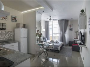 Studio Apartment in Foreshore