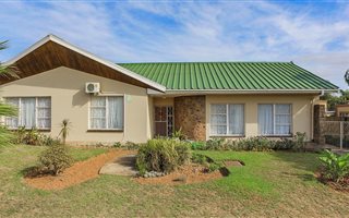 5 Bedroom House in Despatch