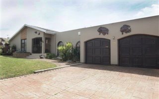 3 Bedroom House in Oakglen