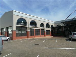 3100 m² Commercial space in Riverhorse Valley