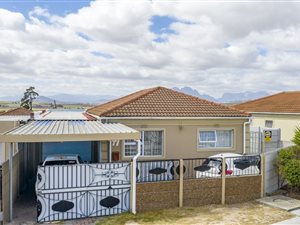 3 Bed House in Bernadino Heights