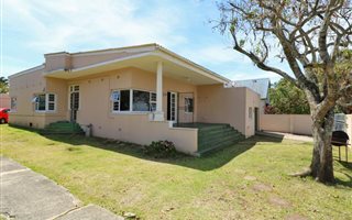 4 Bedroom House in Vincent