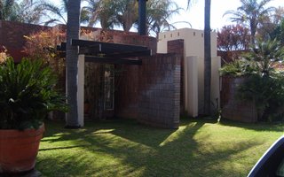 4 Bedroom House in Penina Park