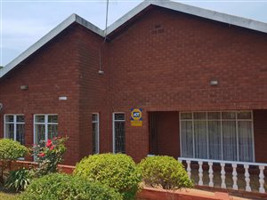 3 Bed House in Bombay Heights