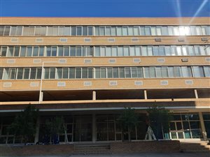 115 m² Commercial space in Rietfontein