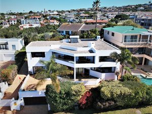 6 Bed House in Bowtie