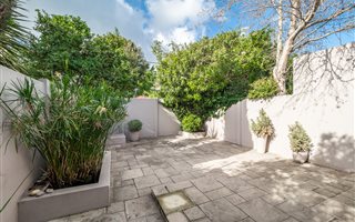 2 Bedroom House in Harfield Village