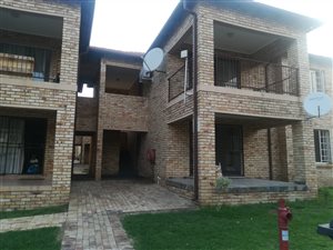 2 Bed Apartment in Erand Gardens